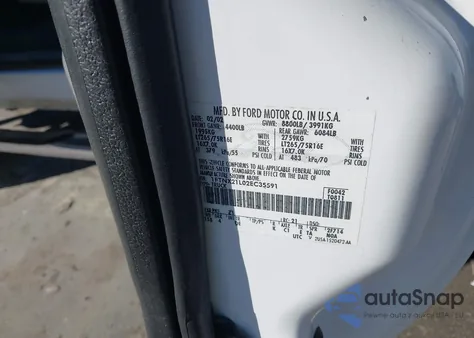 2002 Ford F-250 Lariat/Xl/Xlt z USA, uszkodzony, nr VIN 1FTNX21L02EC35591